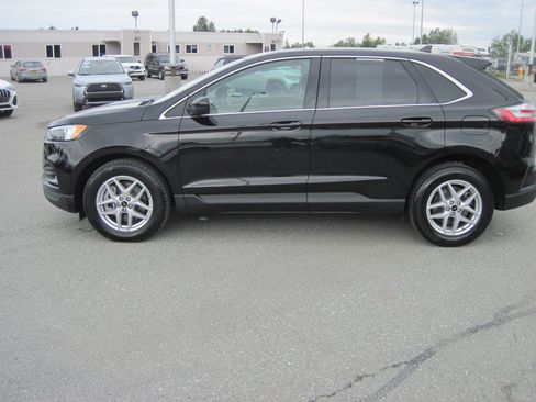 Used 2024 Ford Edge SEL AWD/4WD image 5