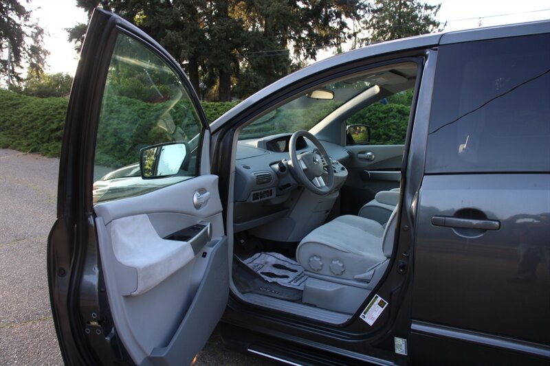 Used 2004 Nissan Quest S w/ (SEA) Seat Pkg FWD image 5