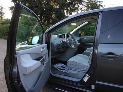 Used 2004 Nissan Quest S w/ (SEA) Seat Pkg FWD image 5