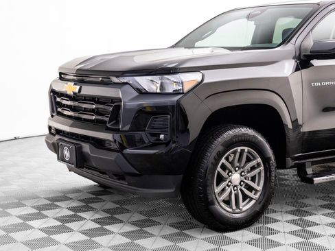 Used 2023 Chevrolet Colorado LT w/ LT Convenience Package II image 31