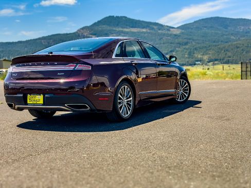 Used 2017 Lincoln MKZ Select w/ Select Plus Package FWD image 6