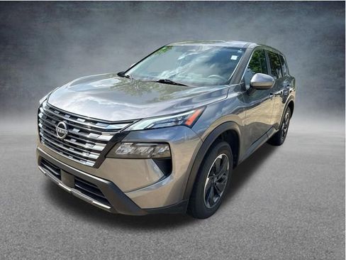 Used 2024 Nissan Rogue SV FWD image 3