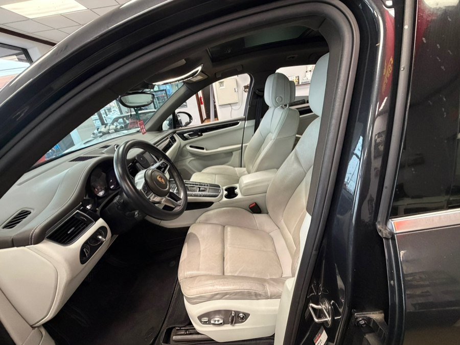 Used 2018 Porsche Macan S AWD/4WD image 20