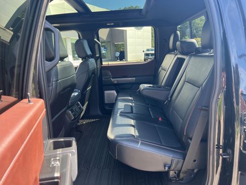 Used 2022 Ford F150 Lariat w/ Equipment Group 502A High image 13