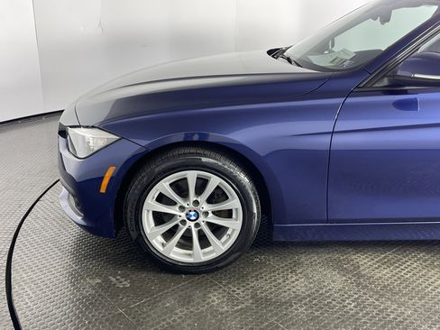 Used 2016 BMW 320i xDrive Sedan image 4