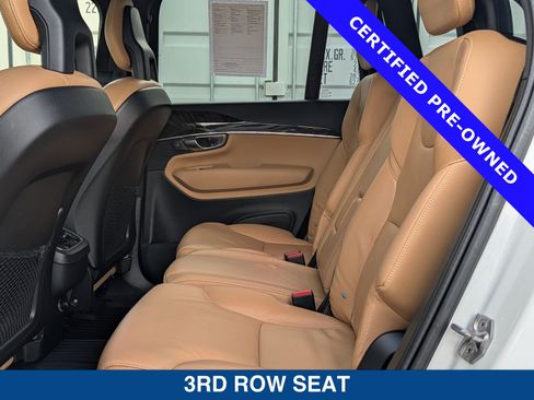 Used 2018 Volvo XC90 T5 Momentum w/ Convenience Package FWD image 16