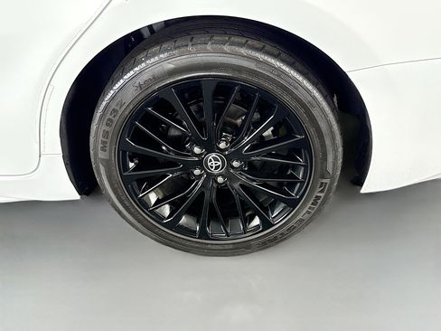 Used 2022 Toyota Camry SE w/ Convenience Package FWD image 37
