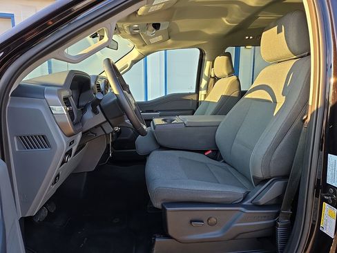 Used 2025 Ford F150 XLT w/ Equipment Group 301A Standard image 13