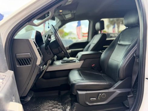 Used 2019 Ford F250 Lariat w/ Lariat Ultimate Package AWD/4WD image 30