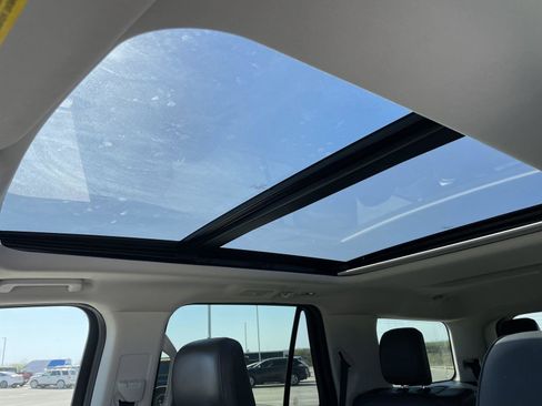 Used 2025 Ford Expedition Active image 14