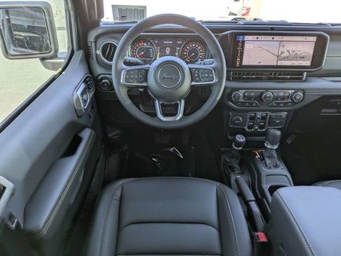 New 2026 Jeep Wrangler Unlimited Sahara AWD/4WD image 16