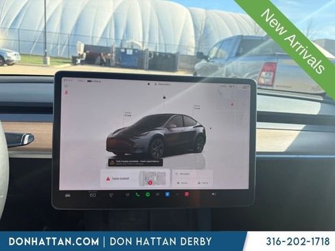 Used 2023 Tesla Model Y Performance image 5