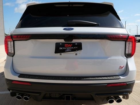 New 2026 Ford Explorer ST AWD/4WD image 5