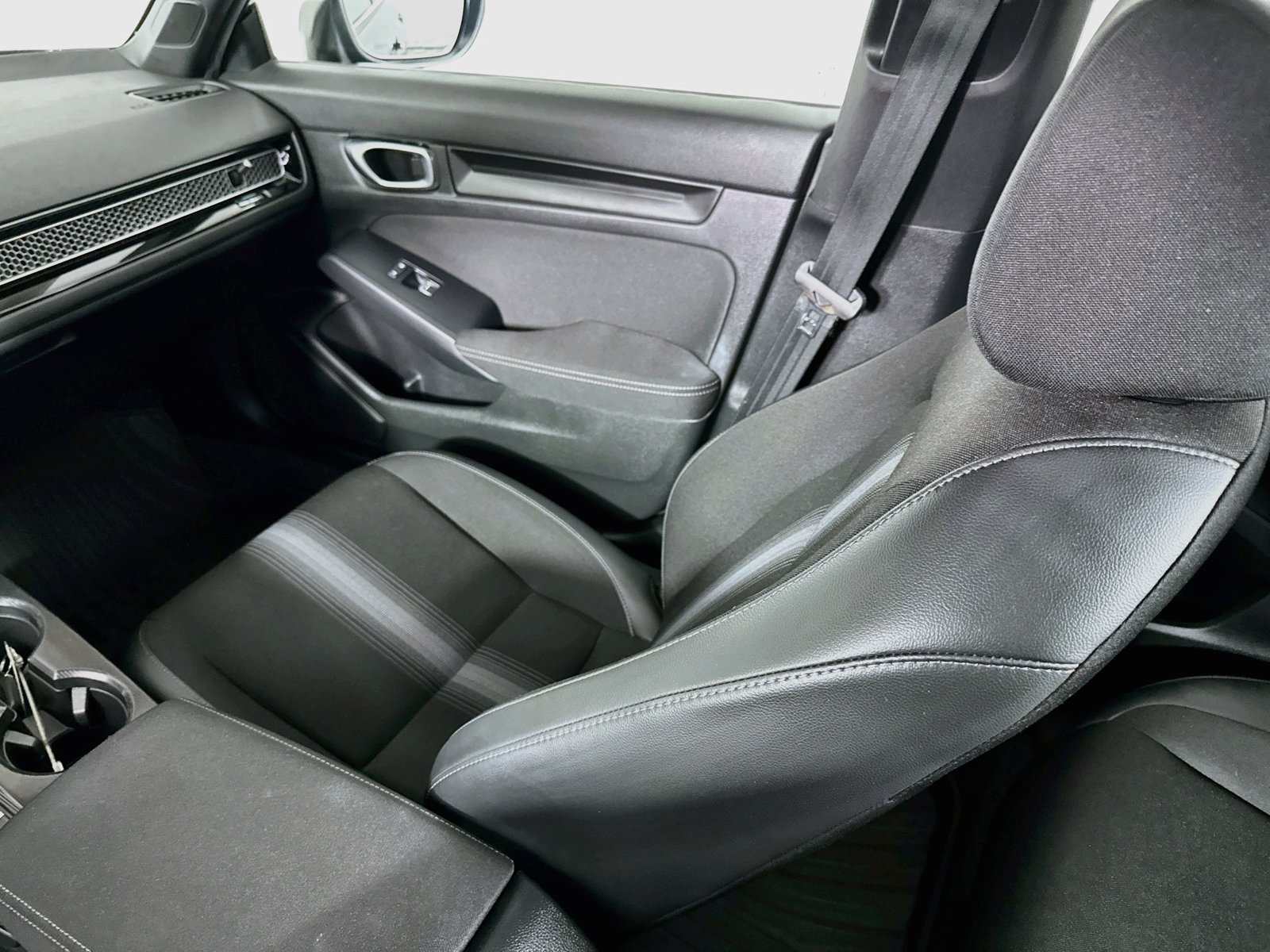 Used 2024 Honda Civic Sport image 21