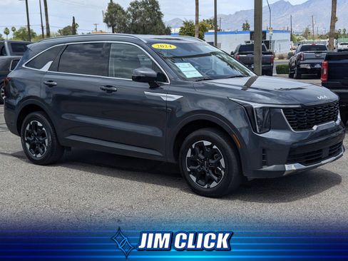 Used 2024 Kia Sorento S AWD/4WD image 1