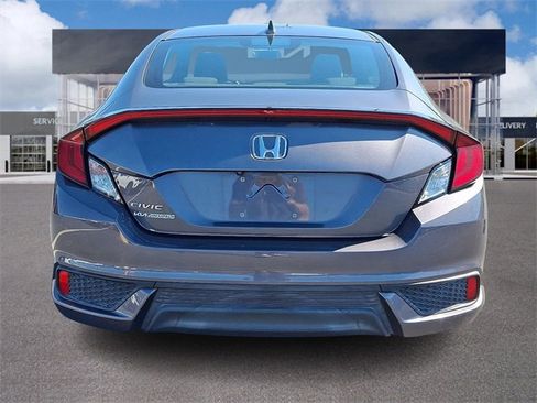 Used 2017 Honda Civic EX-T image 5