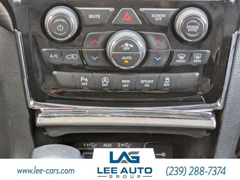 Used 2020 Jeep Grand Cherokee Altitude AWD/4WD image 18