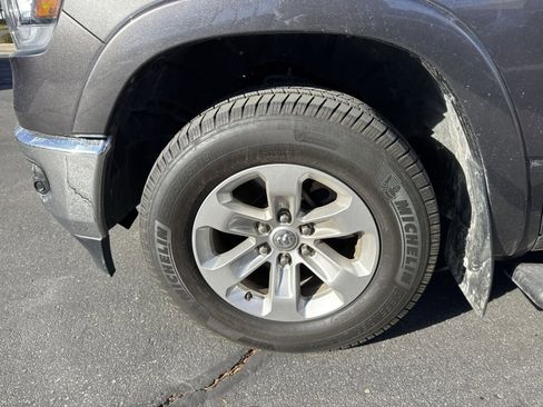 Used 2020 RAM 1500 Laramie image 16