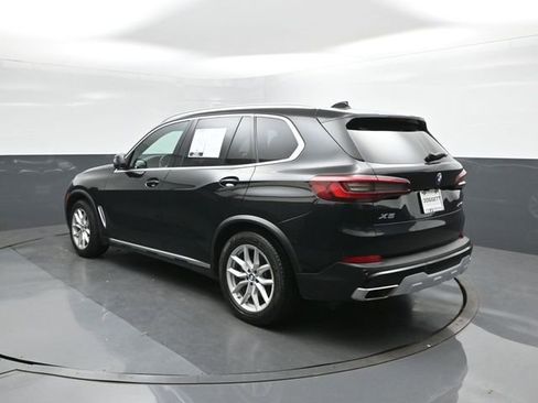 Used 2021 BMW X5 xDrive40i w/ Parking Assistance Package image 5