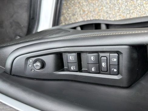 Used 2024 Jeep Grand Cherokee L Limited AWD/4WD image 21