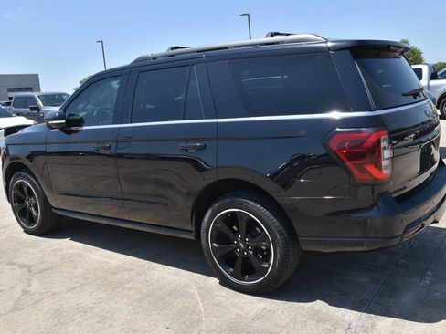 Used 2024 Ford Expedition Limited RWD image 7