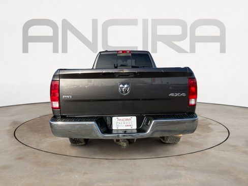 Used 2019 RAM 1500 Classic SLT image 9