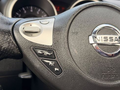 Used 2013 Nissan Juke SL FWD image 20