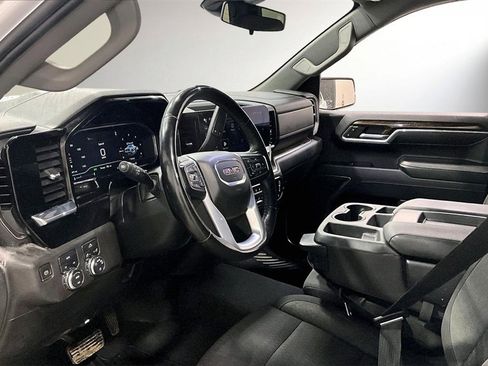 Used 2023 GMC Sierra 1500 SLE image 18