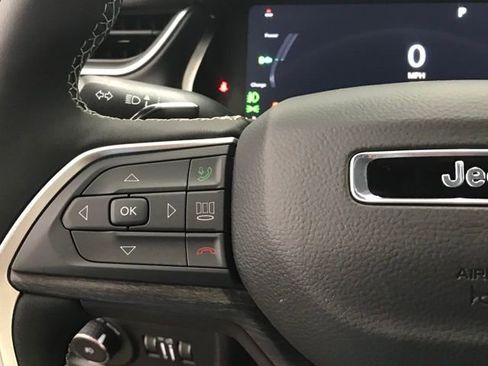 New 2025 Jeep Grand Cherokee Limited 4xe image 14