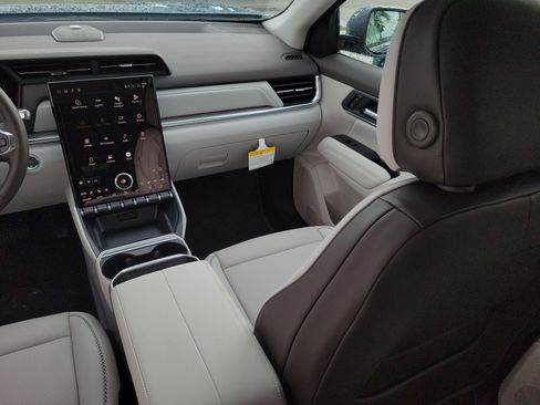New 2026 GMC Terrain Denali AWD/4WD image 17