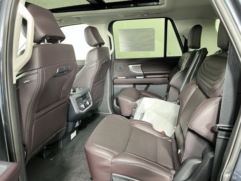 New 2025 Ford Expedition Max Platinum w/ Platinum Ultimate Package image 13