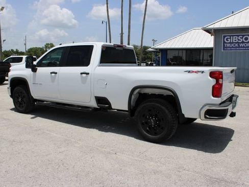 Used 2025 Chevrolet Silverado 2500 W/T w/ WT/CX Safety Package AWD/4WD image 7