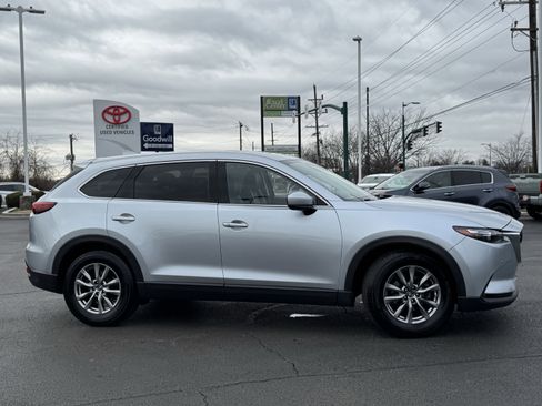 Used 2019 MAZDA CX-9 Touring w/ Touring Premium Package image 2