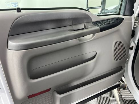 Used 2001 Ford F250 XLT image 11