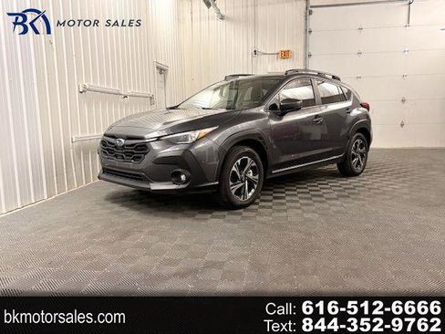 Used 2025 Subaru Crosstrek 2.0i Premium AWD/4WD image 1