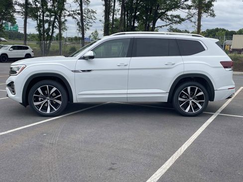 New 2026 Volkswagen Atlas SEL Premium R-Line AWD/4WD image 4