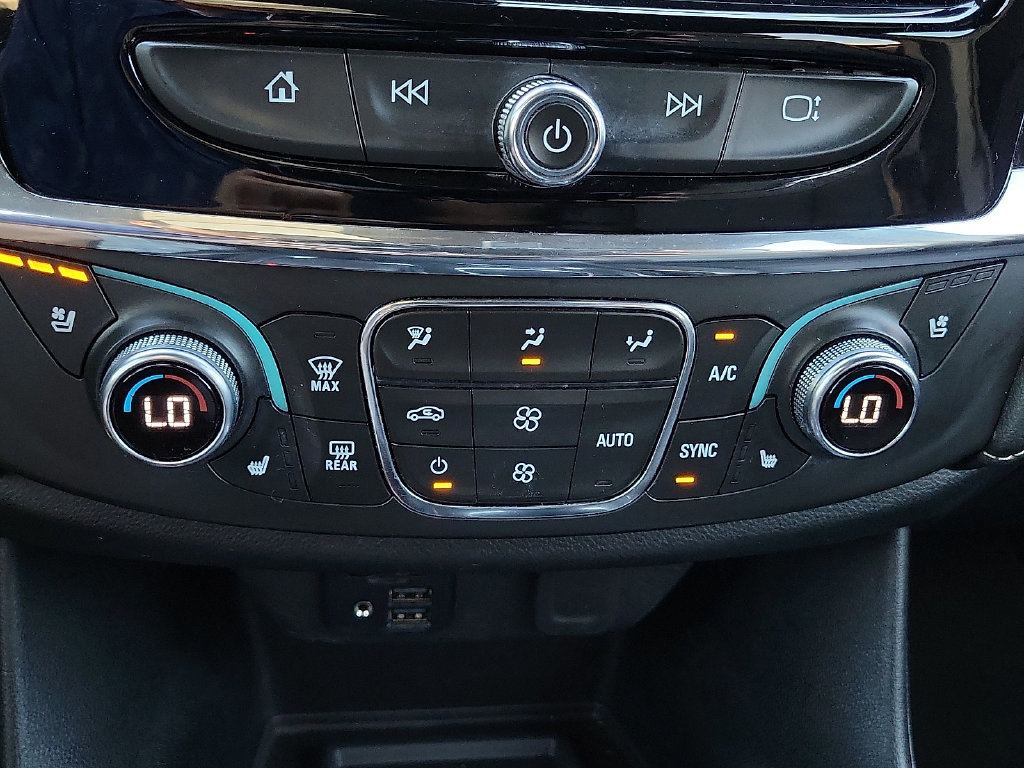 Used 2023 Chevrolet Traverse Premier w/ Redline Edition FWD image 15