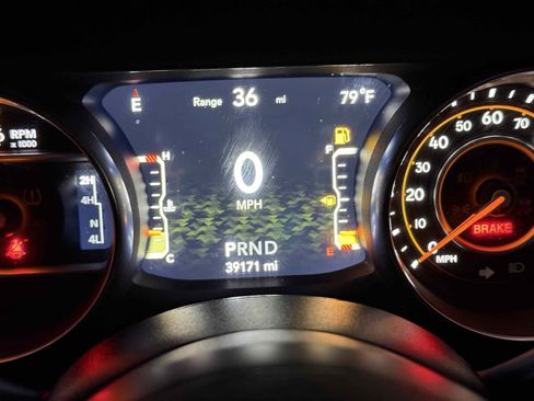 Used 2021 Jeep Wrangler Unlimited Sport AWD/4WD image 9