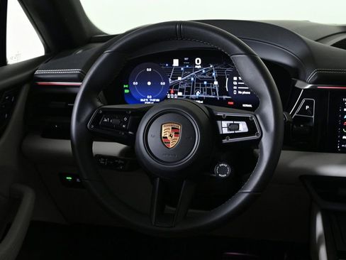 Used 2025 Porsche Macan 4S Electric image 12