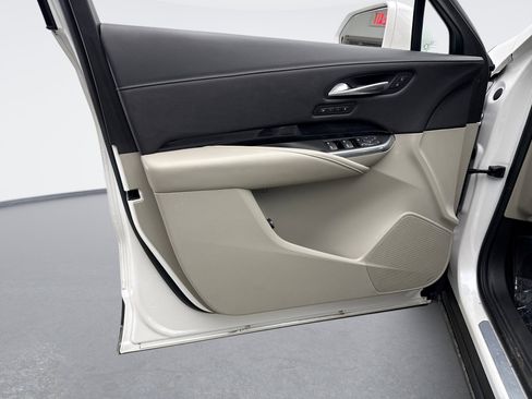 Used 2020 Cadillac XT4 Premium Luxury image 9