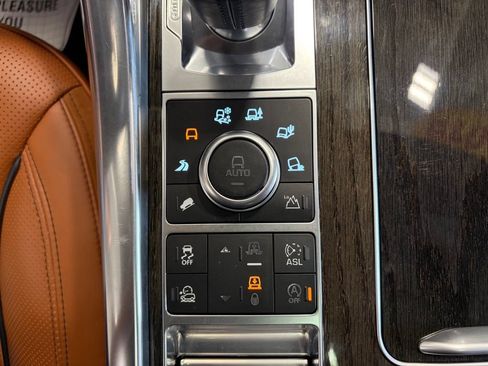 Used 2016 Land Rover Range Rover Sport Supercharged AWD/4WD image 23