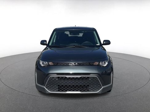Used 2025 Kia Soul LX w/ LX Technology Package image 3