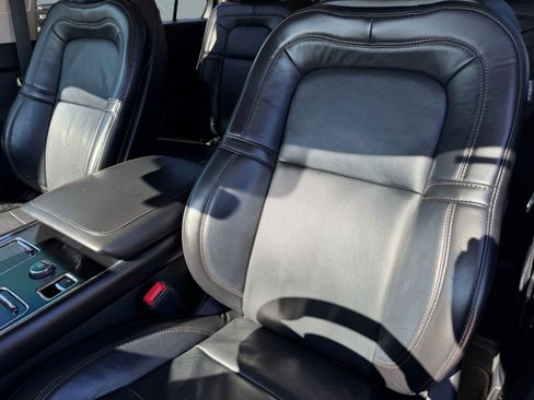 Used 2020 Lincoln Aviator Reserve w/ Equipment Group 201A image 23