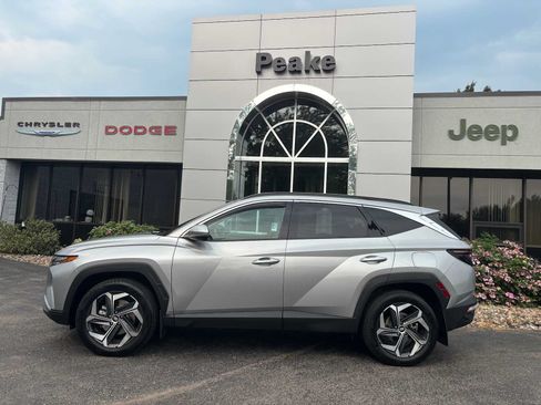 Used 2023 Hyundai Tucson Limited AWD/4WD image 3