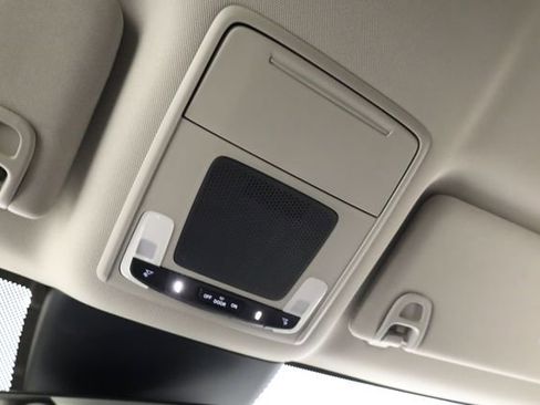 Used 2025 Honda Pilot EX-L image 26