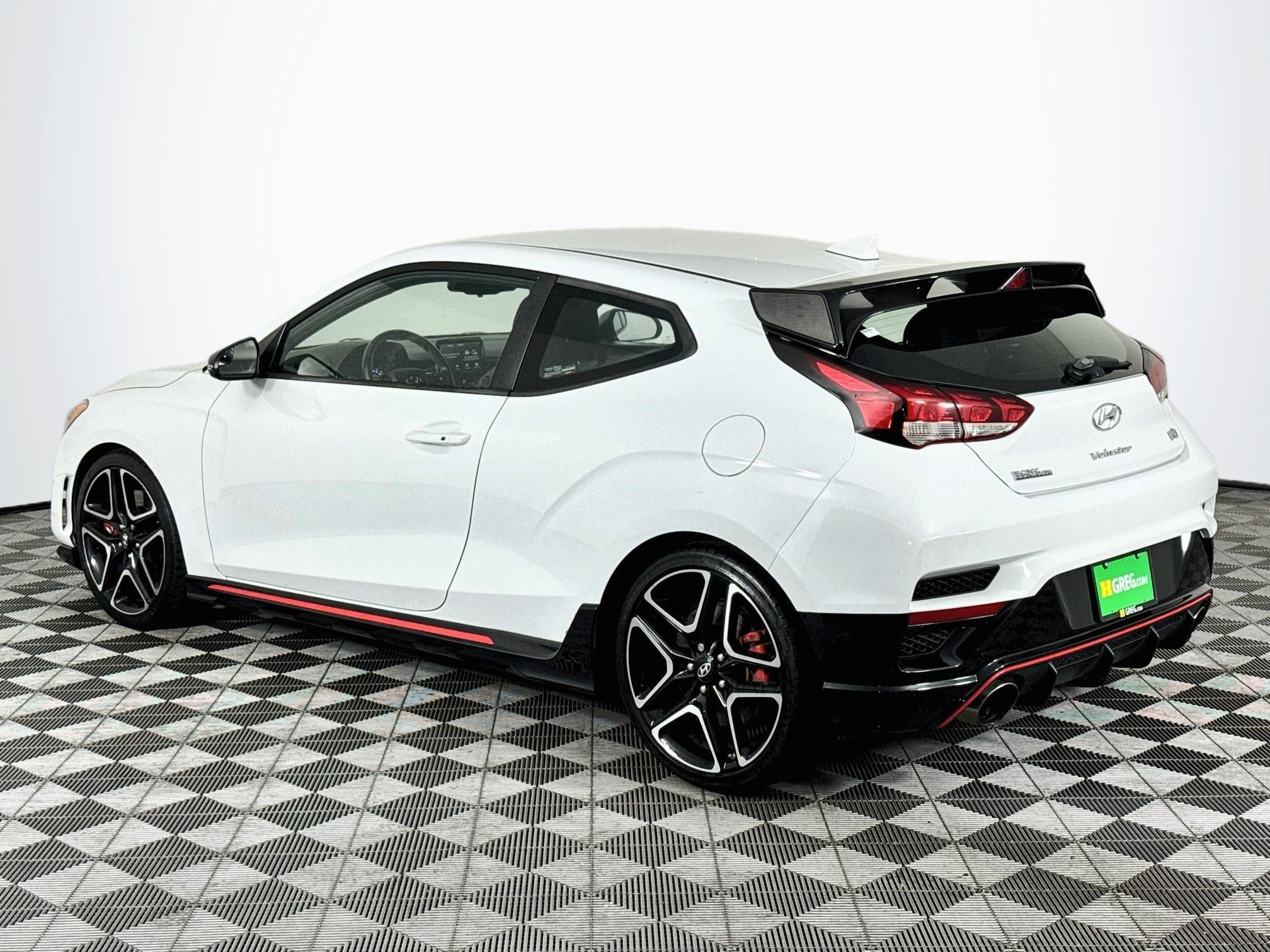 Used 2020 Hyundai Veloster N w/ Performance Package FWD image 6
