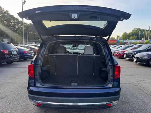 Used 2016 Honda Pilot Touring image 17