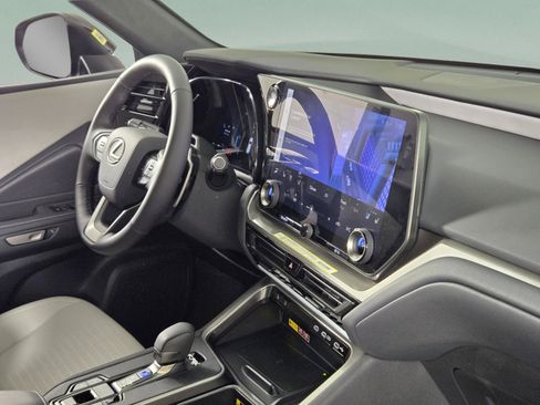 Certified 2026 Lexus TX 350 AWD w/ Technology Package image 19