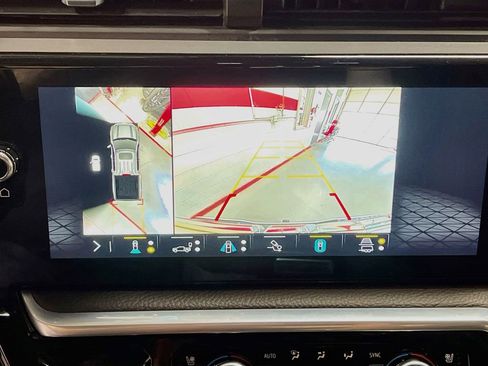 Used 2022 GMC Sierra 1500 Denali AWD/4WD image 14