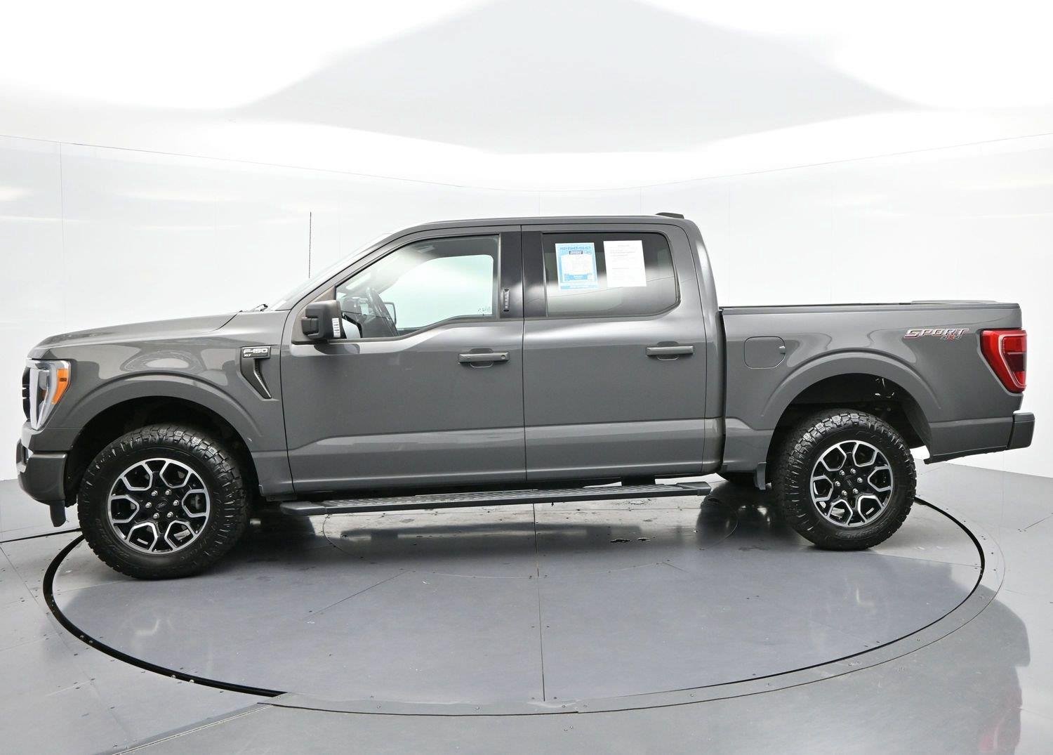 Used 2021 Ford F150 XLT w/ Equipment Group 302A High AWD/4WD image 4